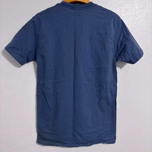 Hey Dude Graphic T-Shirt Lot 2 Men’s Large Black Cowboy Hat Blue Whale Tail - Picture 11 of 15